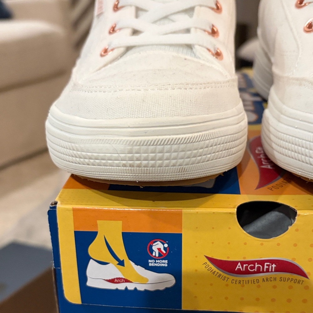 Skechers Slip-ins: Arch Fit Arcade - See Ya There in White/8M/EUC - Picture 6 of 15